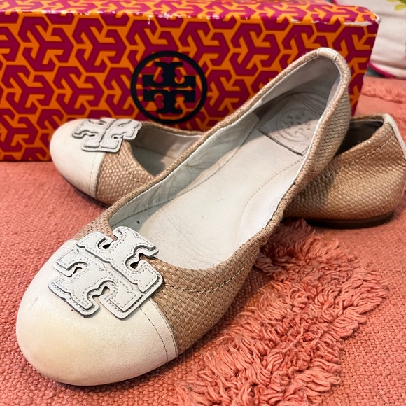 Tory Burch flats size 7M - Picture 3 of 4